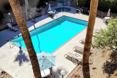 Image de The Lake Nest. Top corner 1bd 1ba condo. Poolside Bbq area, Boat prkng, Kitchen.
