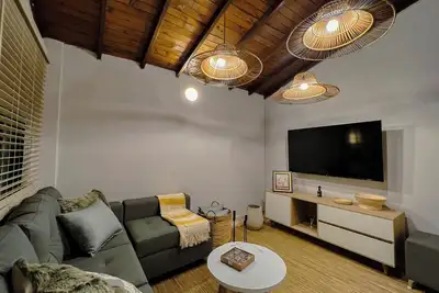 Image de Tropical 4br Home A/C - El Poblado - Terrace & Jacuzzi