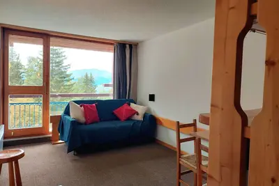 Image de Studio pour 5 · Balcon · Centre station · Proche pistes · Wifi et parking inclus