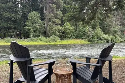 Image de Riverfront Home • Golf • Off-Road Trails • Lake Fun • Serene Cle Elum Getaway