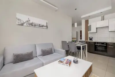 Obozowa 116 | Stylish Apartment | Parking
