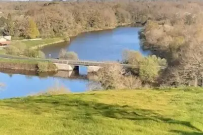 Image de Gite 6 personnes avec vue imprenable sur le lac de Moulin Papon