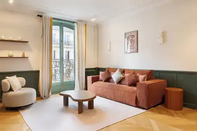 Image de A Picturesque 2-Br/2ba with Services in Opera-St-Lazare