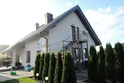 Image de Appartement avec piscine et jardin à Stepniczka