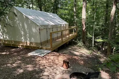 Image de Valley Overlook, Peninsula, Ohio - Glamping Tent with Outdoor Deck, S2