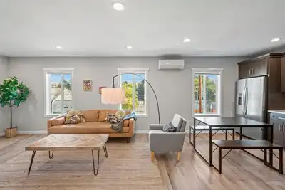 Image de Casa Pop - Old Town/Stadium District Retreat
