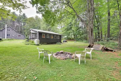 Image de Brantingham Cottage w\/ Fire Pit & Forested Views!