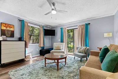 Image de Quiet Peaceful Townhome 2 Br/ 2. 5 Bath - Location!