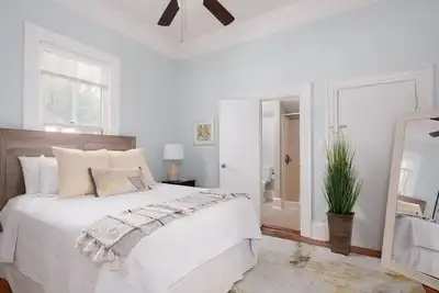 Image de Downtown 2 Br/ 2 Baths- Close to Uf/ Restaurants!