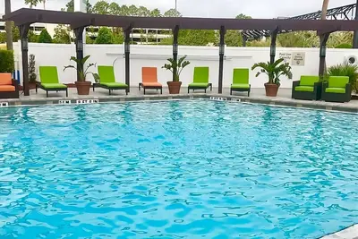 Image de Amazing Stay Near Universal Studio Convenient Room w\/ Living Room, Outdoor Pool