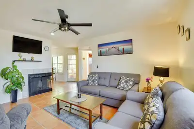 Image de Tucson Oasis: Heated Pool, Tennis Court, Hiking!
