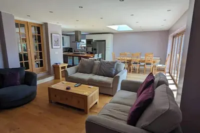 Image de Cheltenham Stylish Large House With bar & hot tub