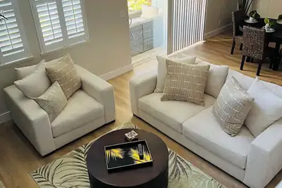 Image de Ko Olina Beach Home: August Deal: Inquire!