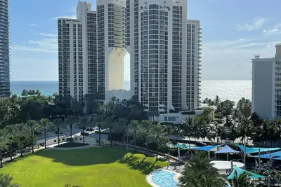 Image de Amazing Oceanview! 10th floor. Parking included