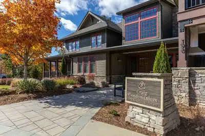 Image de Camp Cotter at Blue Ridge Mountain Club - views, walk to restaurant, gym