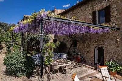 Image de Bel appartement pour 4 personnes avec Wifi, climatisation et Tv, près de Montepulciano