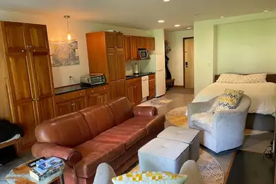 Image de Cozy ski-in/ski-out condo on Sugarloaf Mountain