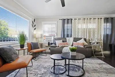 Image de No Cleaning Fee! Cozy Escape in Long Beach!