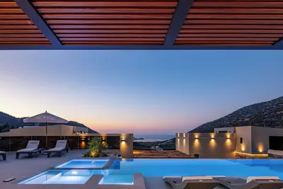 Image de Luxury Villa with Sea Views, Fire Pit & near beach