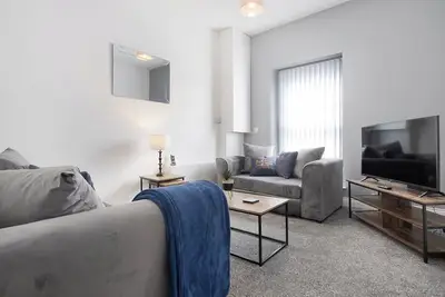 Image de Spacious 5-Bed Flat in Stockton, Sleeps 9