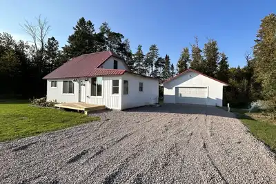 Image de Totally remodeled cabin, a street from the snowmobile\/Orv trail with parking.