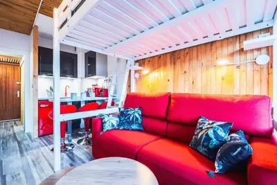 Image de 100m du centre station, Rez-de-chaussée, balcon, télévision, casier à ski, 17m², Tignes