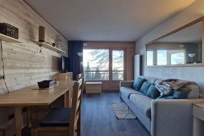 Image de 200m du centre station, 1er étage, piscine, balcon, télévision, casier à ski, 31m², Les Arcs