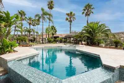 Image de Villa Artemis - Luxurious Villa located in Temecula's Wine Valley