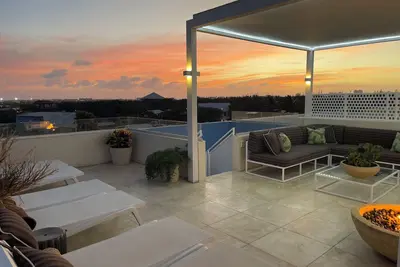 Image de Spacious Sky Penthouse - 2bed & 2bath