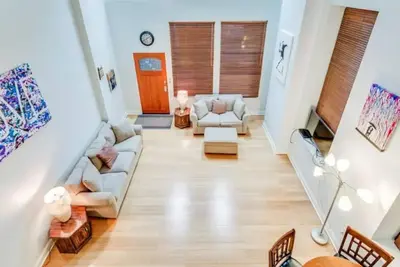 Image de Downtown loft apartment in the heart of downtown New Haven.