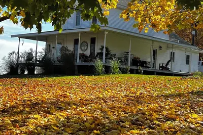 Image de Beautiful Fingerlakes Farm Home minutes to Wgi, located on Vintage road course.
