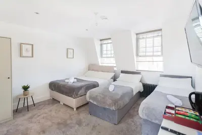 Image de Quadruple-Salle de bain privée