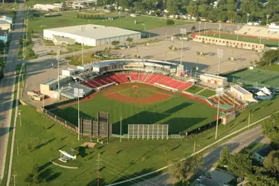 Image de Stadium House - Next to Kernels\/Roughriders Arena