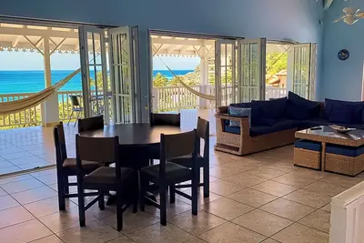 Image de Exquisite Victorian-style beach house to enjoy magical sunsets with family.