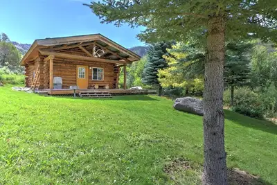Image de Solar-Powered Mtn Cabin in Glenwood Canyon, Western Activities on Site!