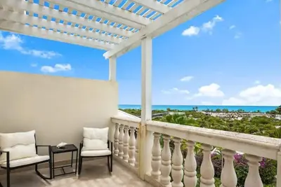 Image de 15% Off July-Steps to Grace Bay, Pool, Views! (#2)