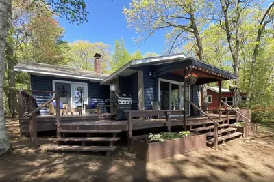 Image de Lco Lakefront Cabin - Discounted for the Fall, Winter, & Spring