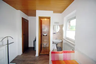 Image de Ferienwohnung bis 3 Personen, auf 2 Ebenen, 80 qm, Balkon und Terrasse