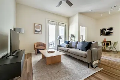 Image de Bright Domain 2br w\/ Pool, W\/D & Gym, fully furnished, by Blueground