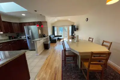 Image de Business& Family Friendly Balcony Jacuzzi Free Park