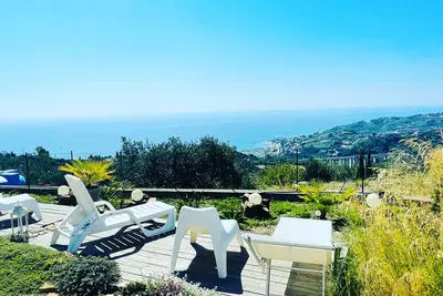 Image de Bella Vista Poggi - 180 degree sea view plus a fantastic mountain view