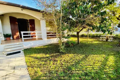 Image de Maison de vacances Lido delle Nazioni pour 1 - 5 personnes avec 2 chambres Ă coucher - Maison mitoye