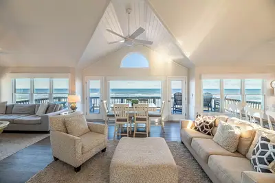 Image de K1139 Jubilee by the Sea. Oceanfront, Gourmet Kitchen, Private Pool!