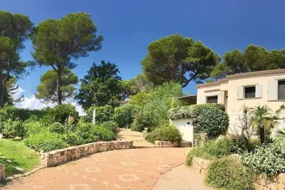Image de Villa avec piscine à proximité de Mougins School