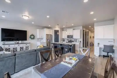 Image de Mert's Place at The Ledges Golf Club *Resort Amenities Included!