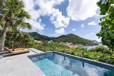 Image de Petit Saint Louis-  Caribbean-style bungalow, close to beach, beautiful sunsets