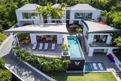 Image de Wings: Luxurious villa perched above St. Jean with a panoramic bird's-eye view