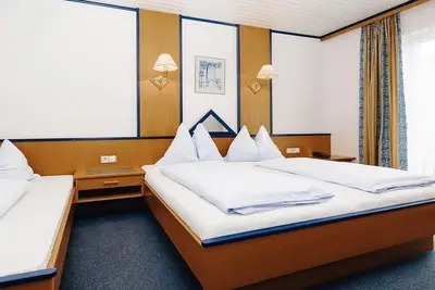 Image de Doppelzimmer Komfort Frühstück ab 3 Nächte - Hotel-garni Tannenhof