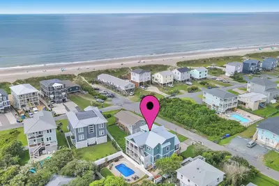 Image de Fanta Sea: Modern Home Built in 2023 with Private Pool, Elevator