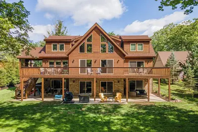 Image de New! Livin' On A Whim: Lakefront, Hot Tub, Dock Slip!